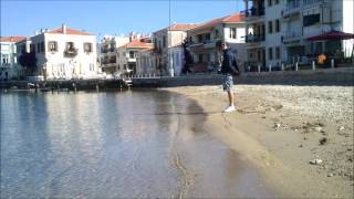 Şehrin Ve Denizin Kıyısında