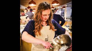 Tasty Yorkshire Food Experiences at Uniquely Local Experiences #foodtours #foodtasting #foodiefinds