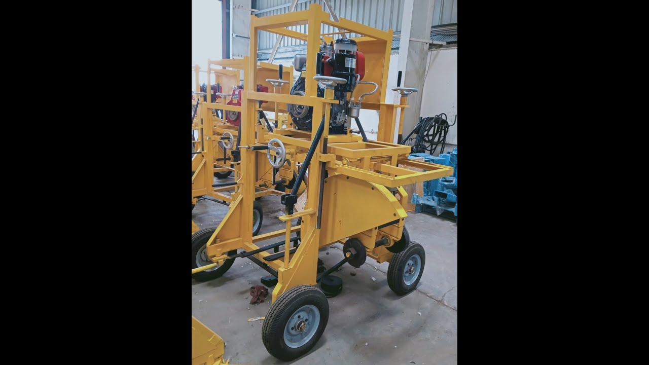 Kerb cutter with self start engine