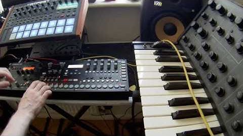 DSI Tempest, Korg MS20, Elektron Analog Four & Analog Heat