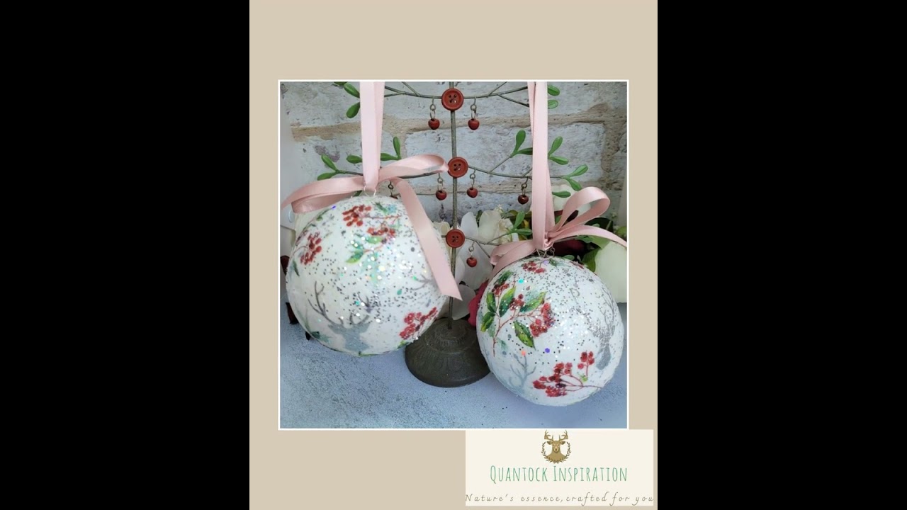 Stag and Berries Christmas Baubles