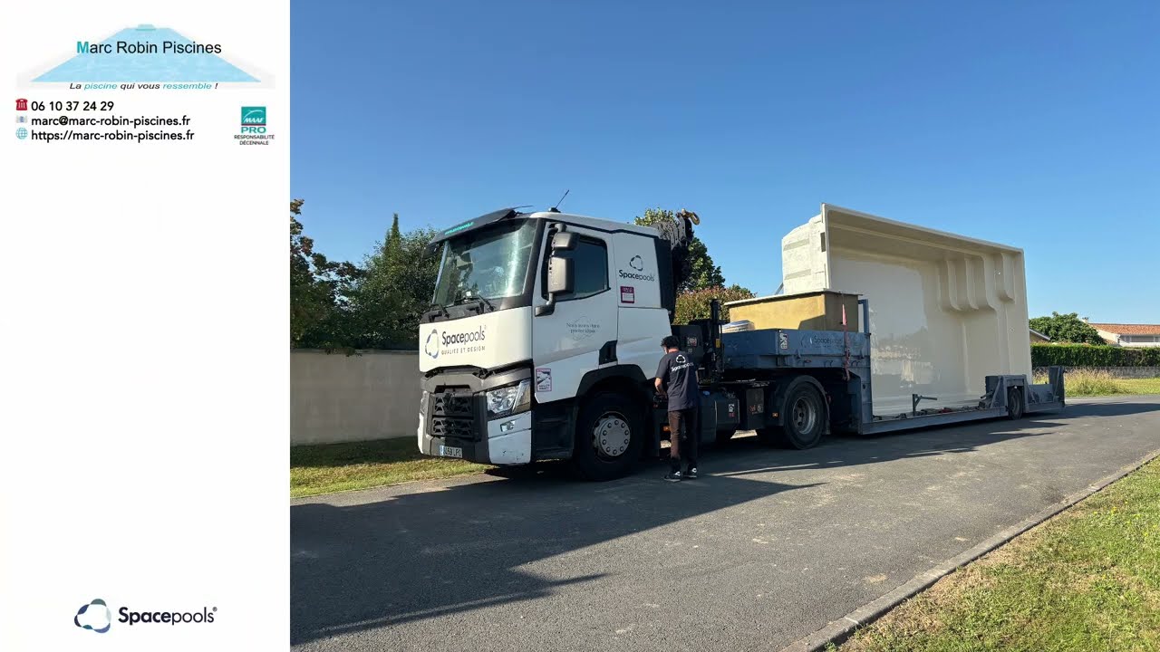 Mercredi 18 juin : Installation,  mise en service d'une piscine coque polyester modèle STAR 8 à Izon