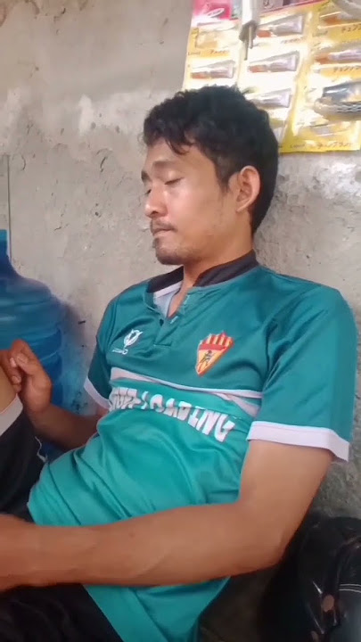 duit geus teu boga gajihan Lila hayang udud era menta 😂