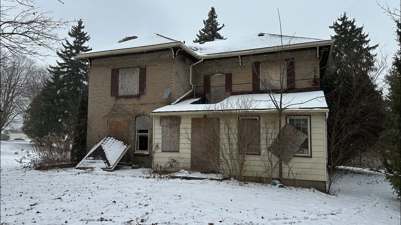 Exploring a historic ABANDONED 1890s Italianate style house set to be demolished