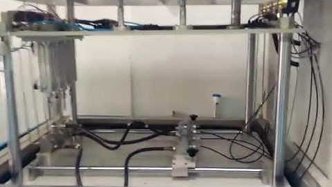 Automatic hose air leak testing machine
