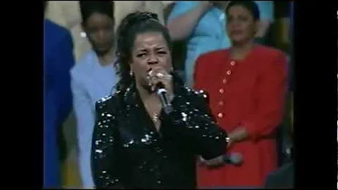 Shirley Caesar- Sweeping Through The City (LIVE)