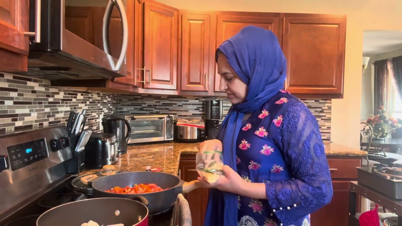 SHALJAM GOSHT (شلجم گوشت)