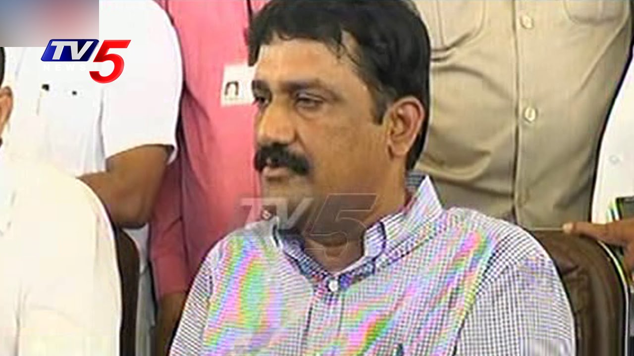 Mudragada Playing Cheap Politics - Minister Ganta Srinivasa Rao | TV5 News