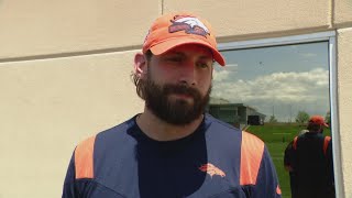 Raiders request to interview Broncos quarterbacks coach