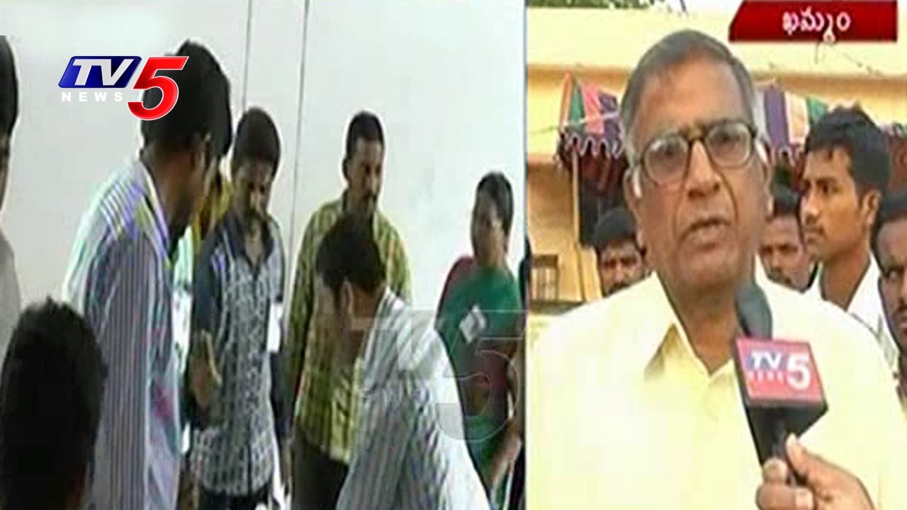 Khammam Corporation Polls | Faulty EVMs Delay Voting In Khammam | TV5 News