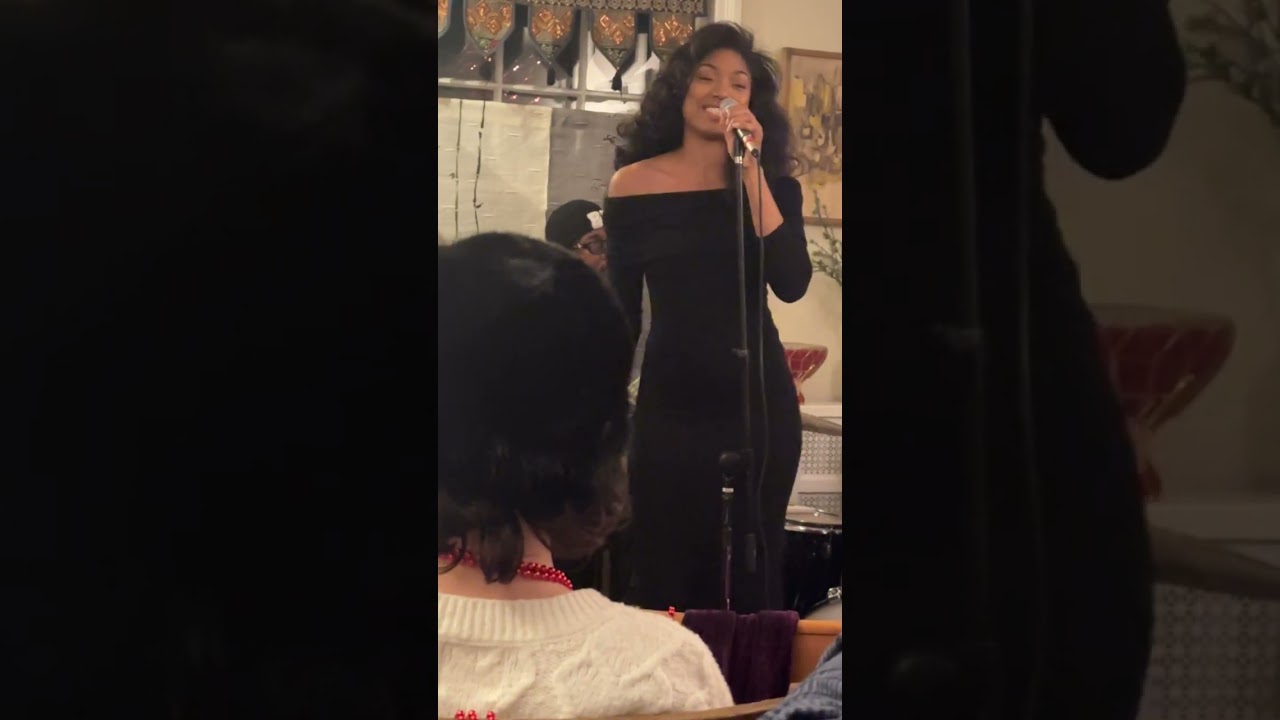 Mileena - Can't take my eyes off of you, Lauren Hill cover