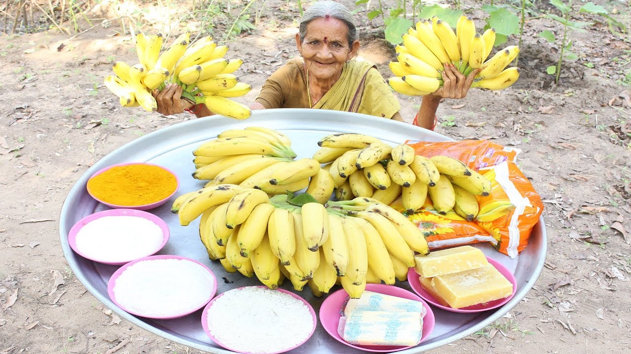 Kerala Style Banana Bajji Recipe By My Grandma || Myna Street Food