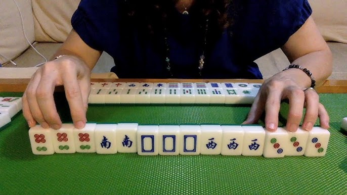 Hong Kong Mahjong with my Mother-in-Law: Part 2 - Explaining the