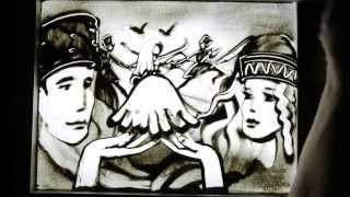 Красивая история любви, нарисованная песком Красивая история любви, нарисованная песком