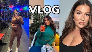 VLOG: trying new workouts, healthier routines, and feelin lonely. | Liz Thul