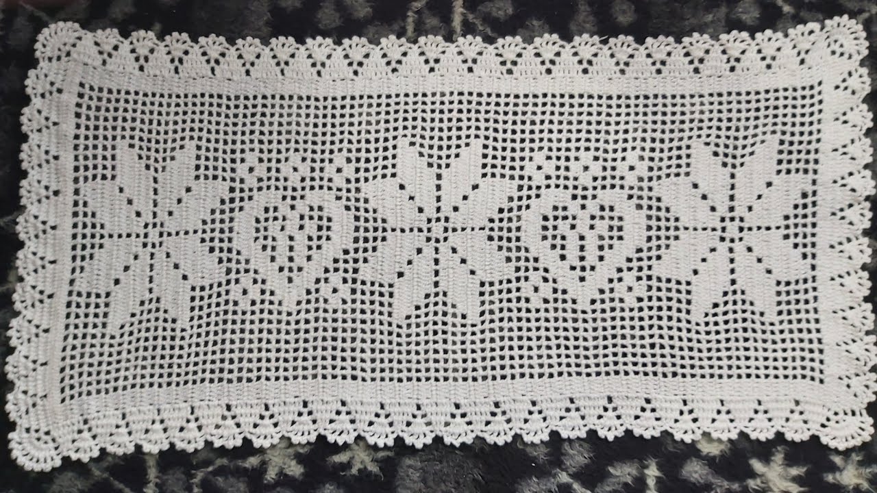 Parte 1 do Passo a passo do caminho de mesa,  Estrelas e corações de crochê