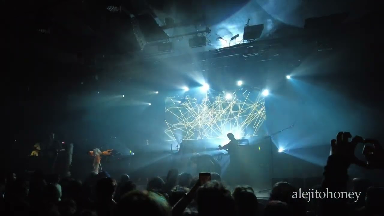 Slowdive LIVE at La Riviera Madrid 2024 2.7K FULL PERFORMANCE