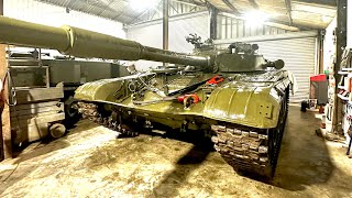 A DETAILED LOOK INSIDE A T72