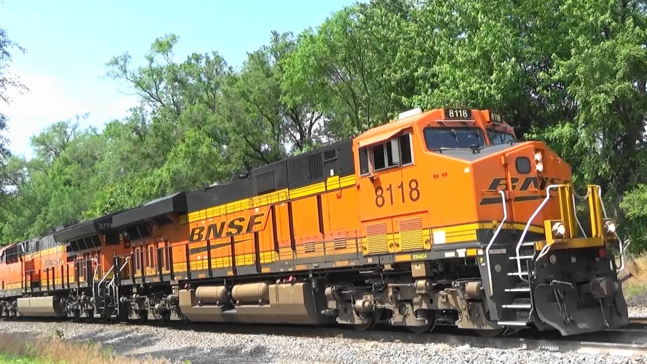 BNSF 8118 Leads Iron Ore Train, Colona, IL, 6/18/19 - YouTube