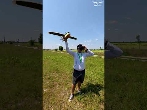 Ákos táncol  #drón #drone #dronehungary #rcplane #fpv