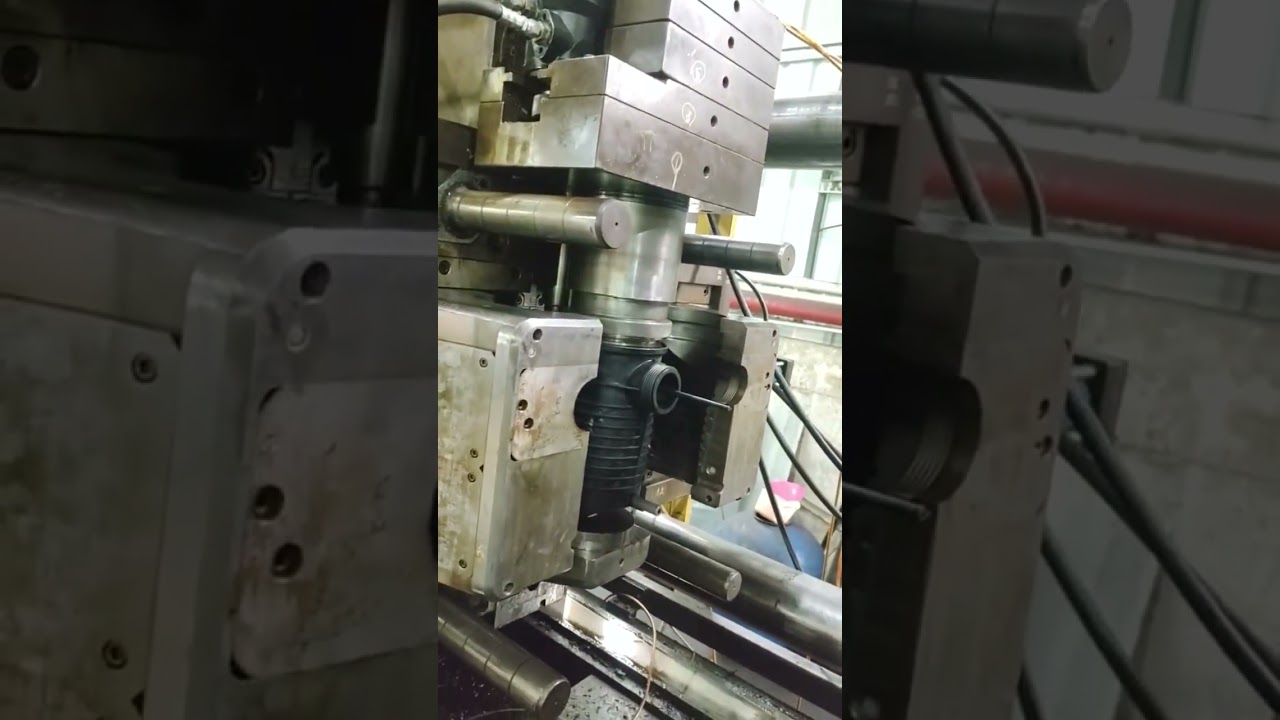 Plastic Pump Housing - Automatic Unscrew Thread Mold