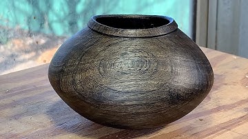 Richard Raffan turns & ebonises a hollow form for 4-Ways Project No.6