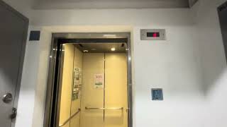 2011 iFE elevator at 682 Hougang Avenue 4