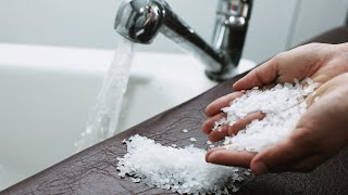 Как и зачем использовать соль для ванн, польза соли для ванн