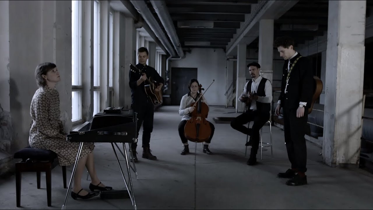 Månskensbonden med Iiris Viljanen - Stormin (livesession)