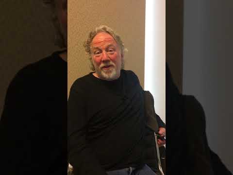 Video: Timothy Busfield Čistá hodnota: Wiki, ženatý, rodina, svadba, plat, súrodenci