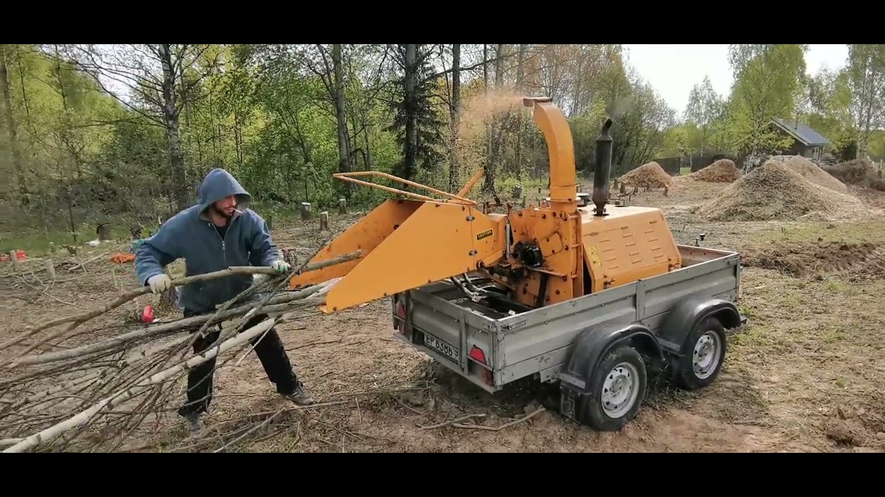 измельчитель веток и древесины в аренду - YouTube