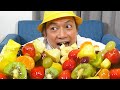 【ASMR】フルーツ飴のASMRに挑戦！初めて食べるフルーツ飴にしんごちん大苦戦！？【香取慎吾】