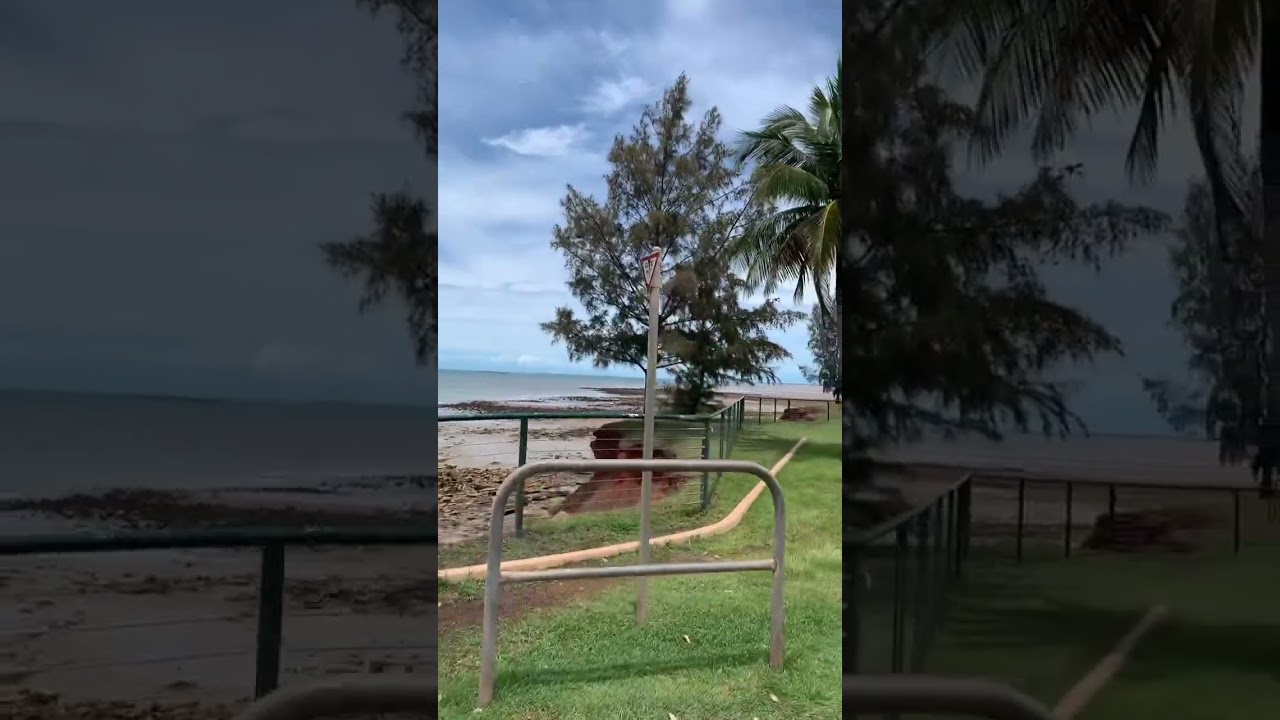 City walk in Darwin beach side