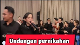 Putri Isnari Nyanyi Azis Sawer Acara Undangan Di Jakarta