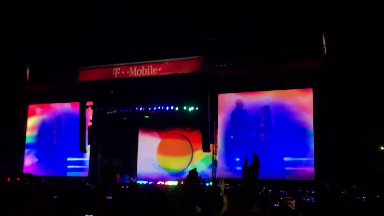 Ariana Grande - Break Free (LIVE) - Lollapalooza Chicago 2019