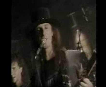 在 YouTube 上觀看「KIM MITCHELL - Rock N Roll Duty」