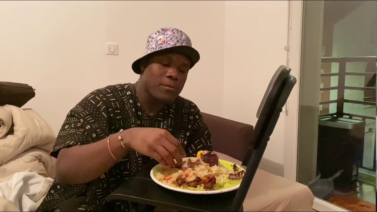 L’excès - viruna corona