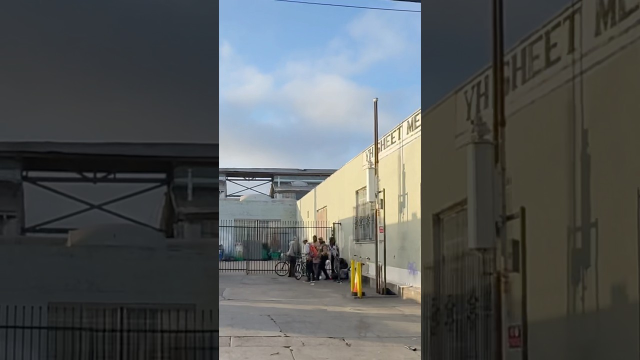 Oakland Hood Tours - Fruitvale / High Street