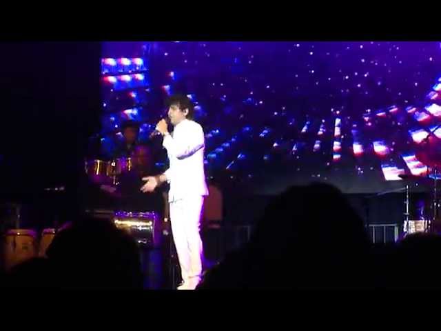 Sonu Nigam Live Concert in Mauritius (2014) - Mannat - Daawat-e-Ishq class=