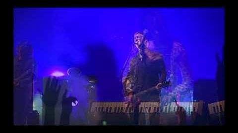 QOTSA - 04 - The Lost Art Of Keeping A Secret LIVE HD