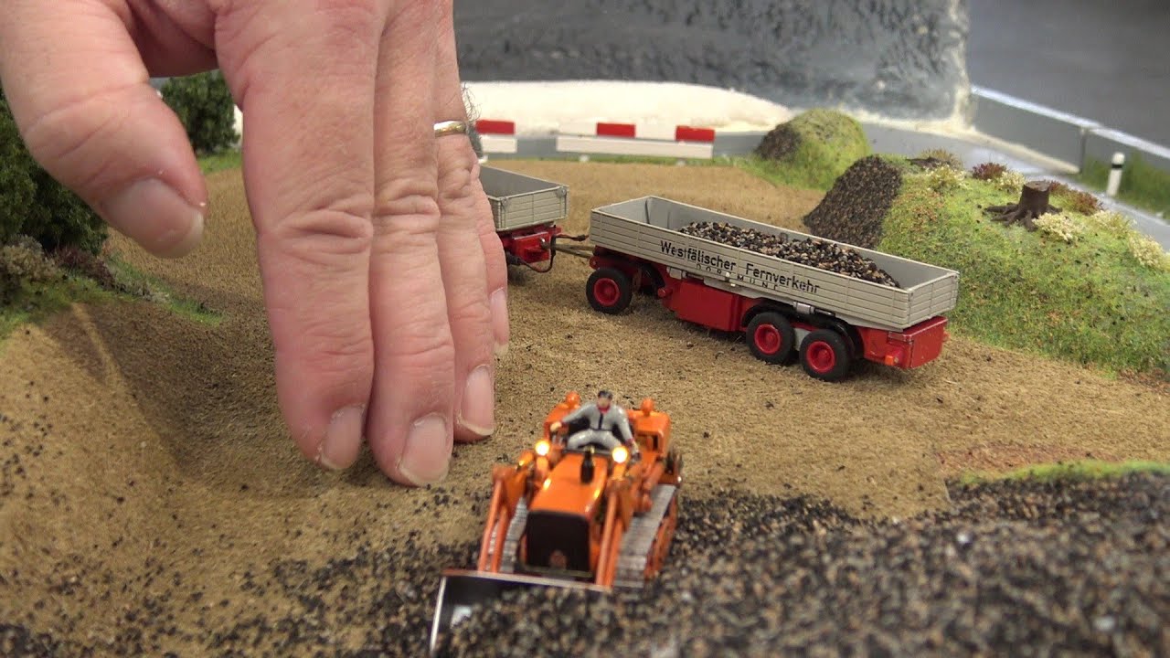 World smallest RC Bulldozer, Wow!!!