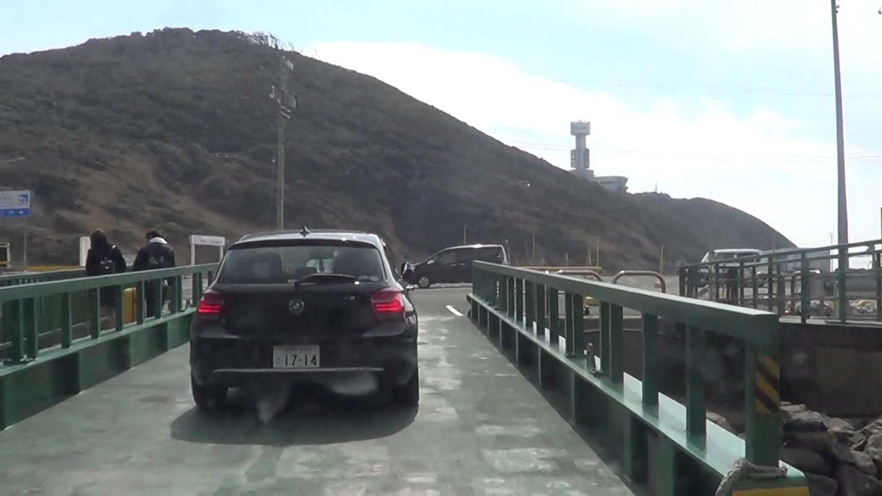 Driving Japan - Leaving Toba Ferry at Irago