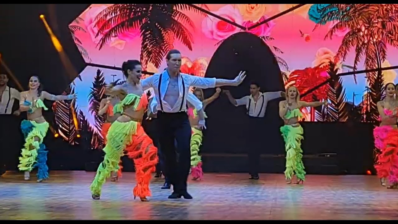 Let's Dance Live Tour 19.11.2022 Stuttgart - Gruppentanz Profis Viva Latina Latino