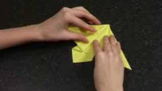 Аисты. Работа выполнена в техниках: модульное оригами и торцевание
