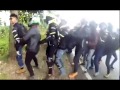 Comunitas Motor Joget di pinggir jalan bareng club