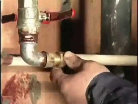 Процесс демонтажа и замены труб