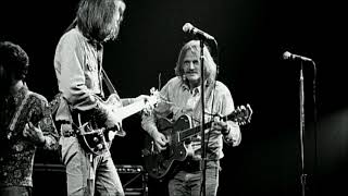 Neil Young &amp; Crazy Horse - Cowgirl in the Sand ( live 1970 )