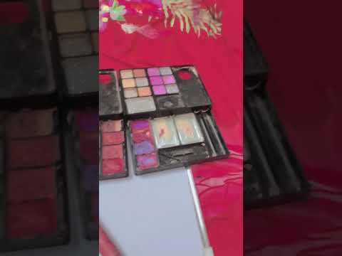 طبعن المكياج العتيك معادا الحمرا احبكم متابعين و مشاهدين