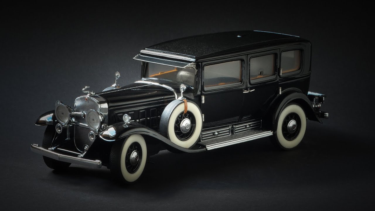 1930 Cadillac V 16 Lwb Imperial Sedan Al Capone Franklin Mint 1 24 Youtube