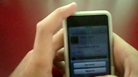 How to change the color of your music on a iPod